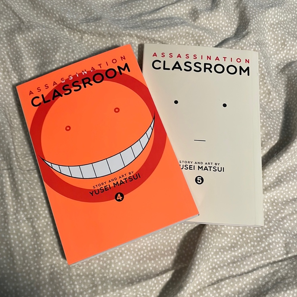 volumes 4 and 5 of Assassination Room manga